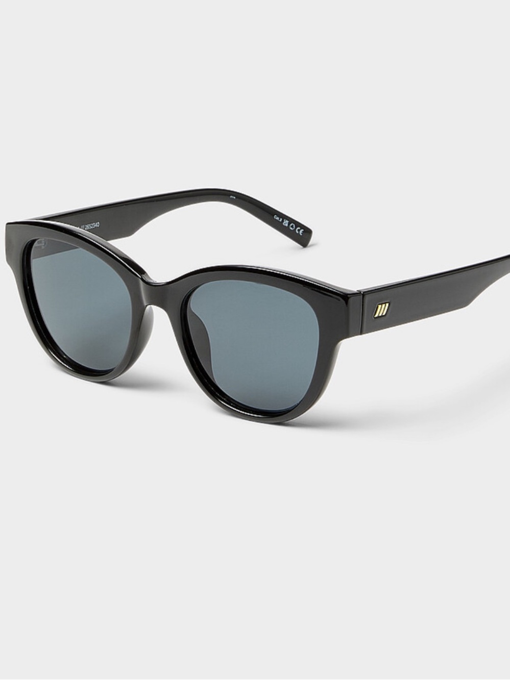 Classic Black Women’s Sunglasses - Polarized Lenses
